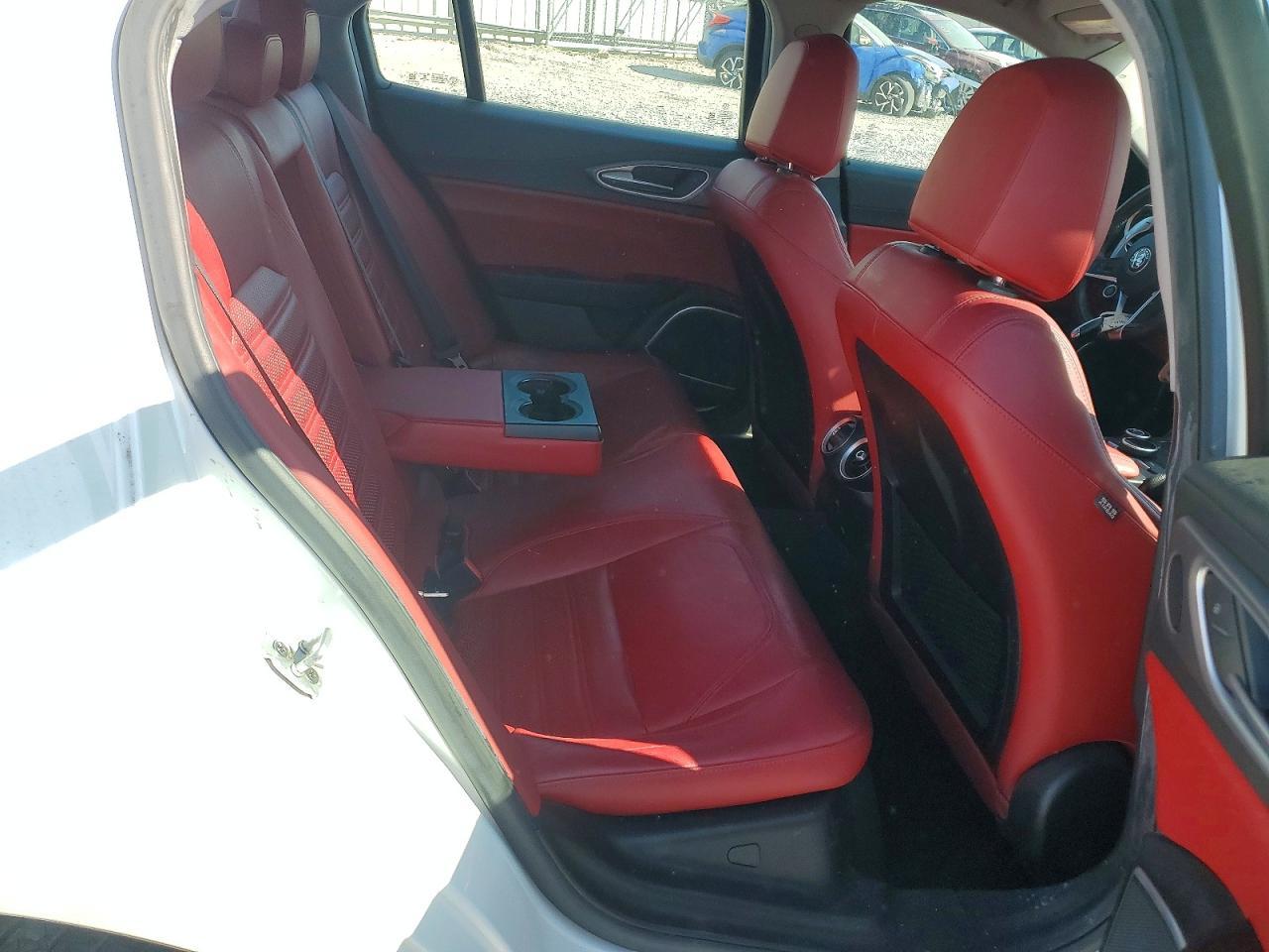 2017 ALFA ROMEO Giulia