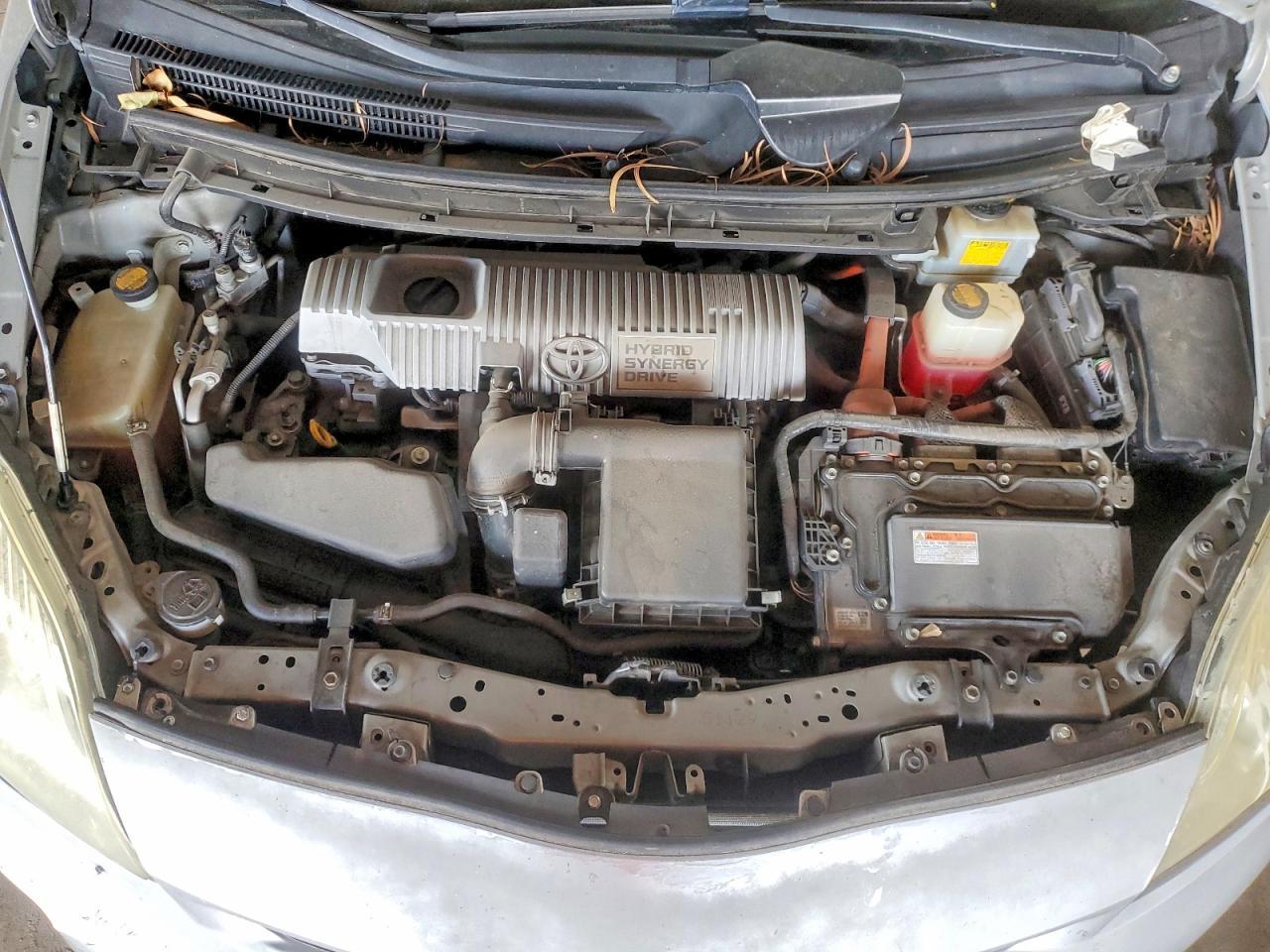 2013 TOYOTA PRIUS