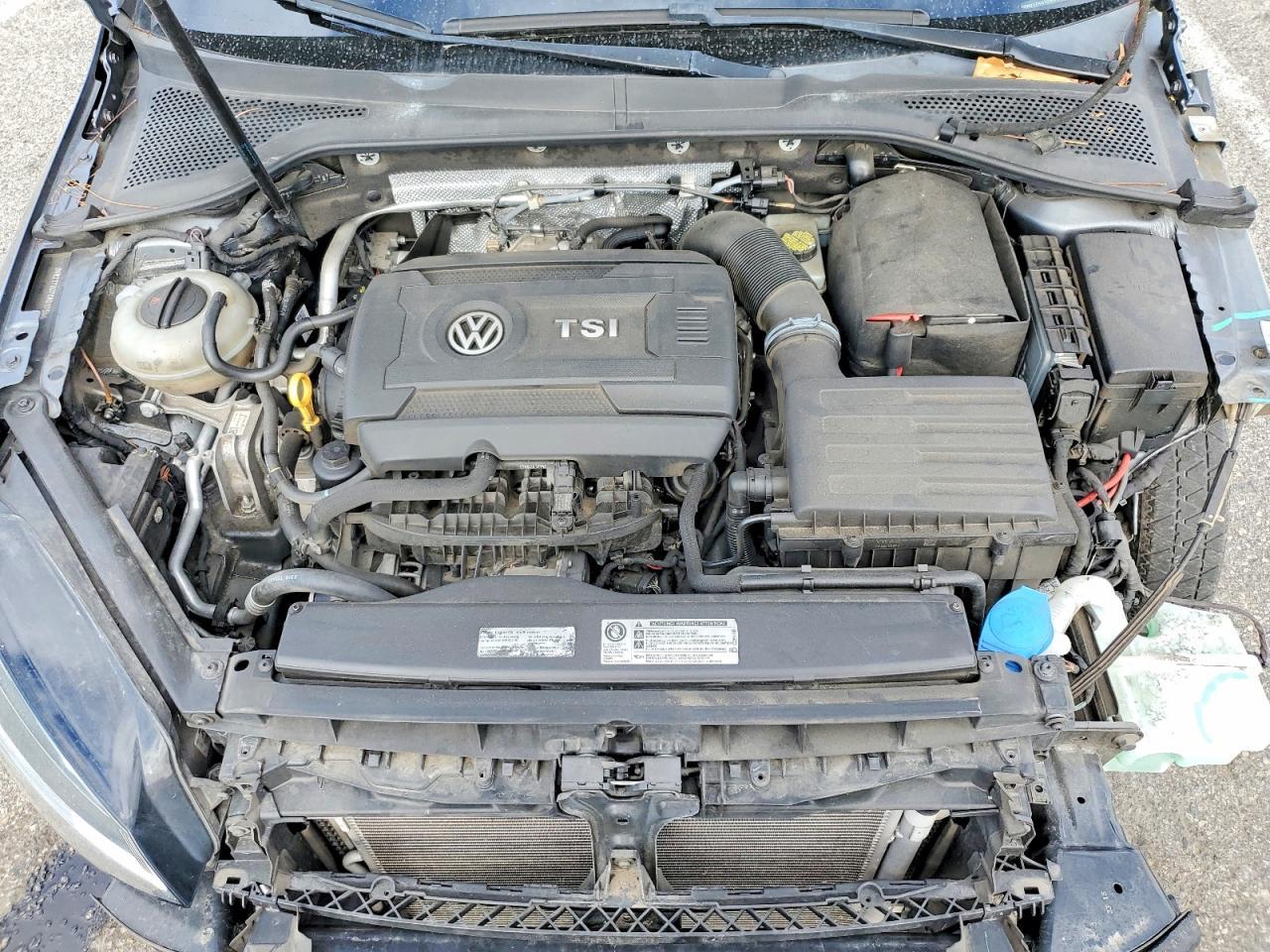 2016 VOLKSWAGEN GOLF