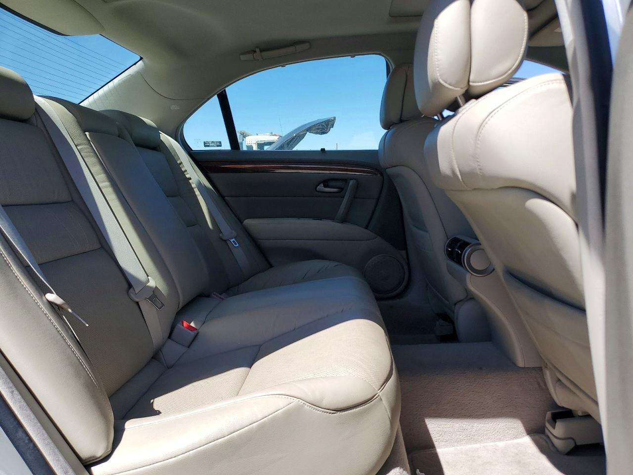 2005 ACURA RL