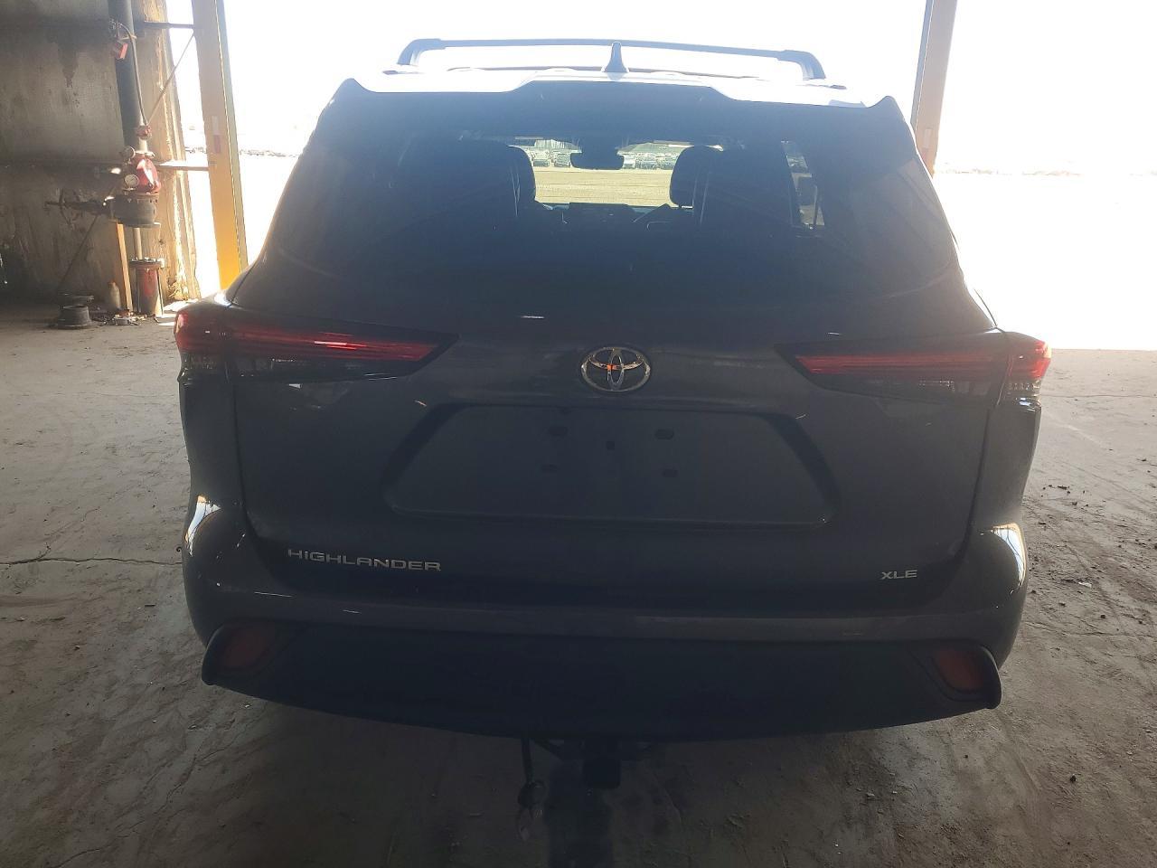 2022 TOYOTA HIGHLANDER