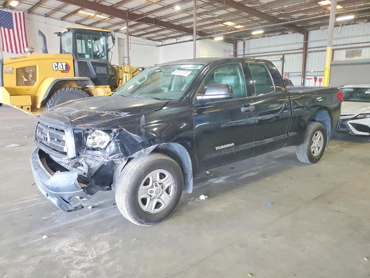 2011 TOYOTA TUNDRA