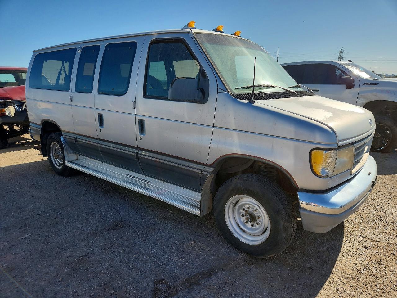 1994 FORD Econoline E350