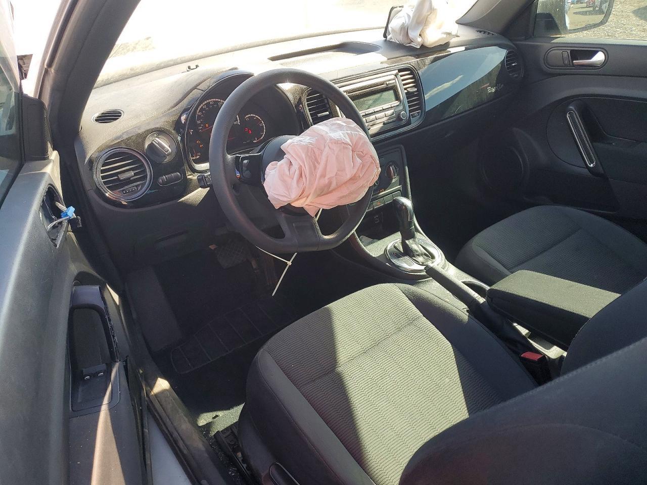 2014 VOLKSWAGEN Beetle