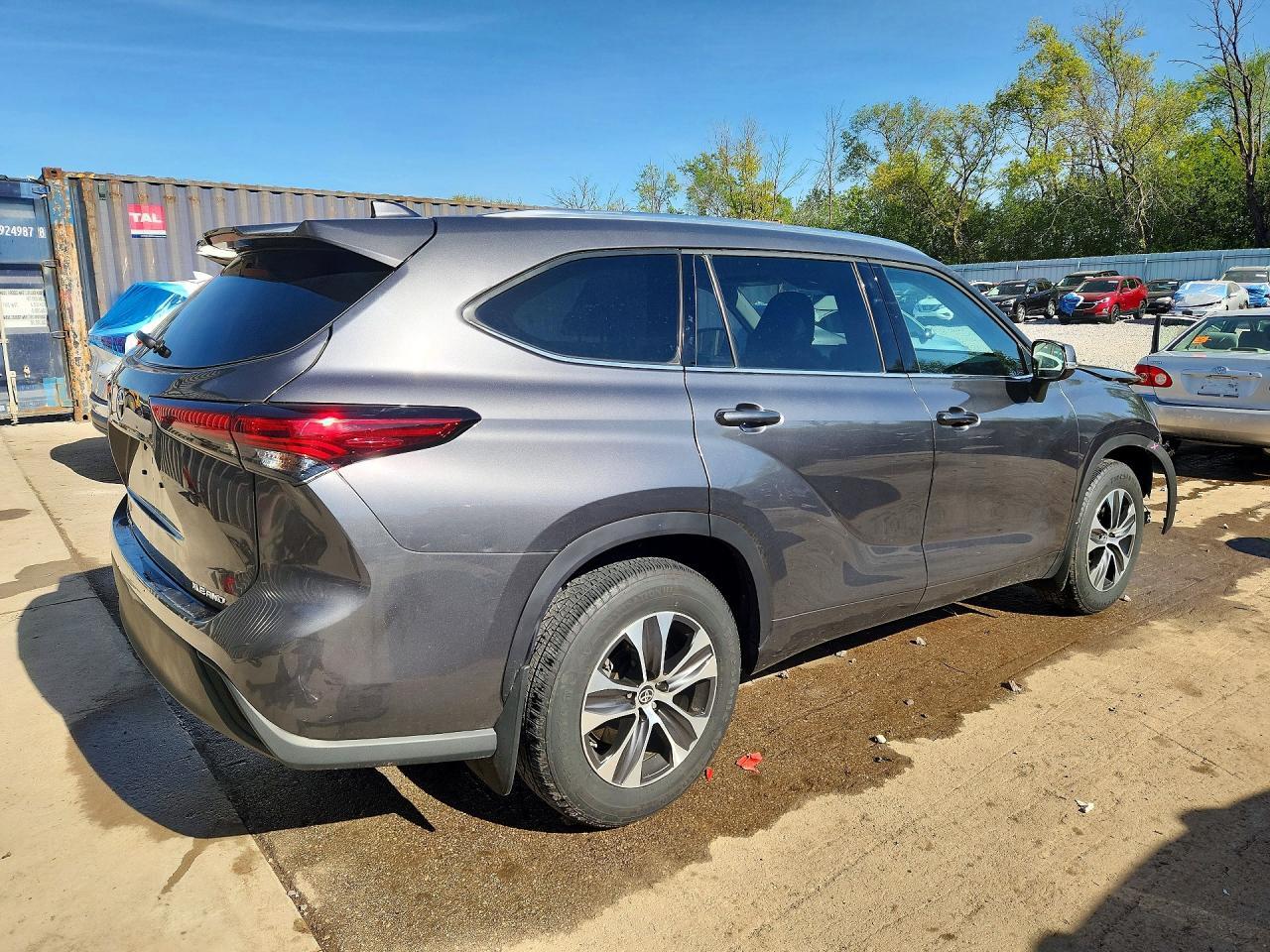 2021 TOYOTA HIGHLANDER