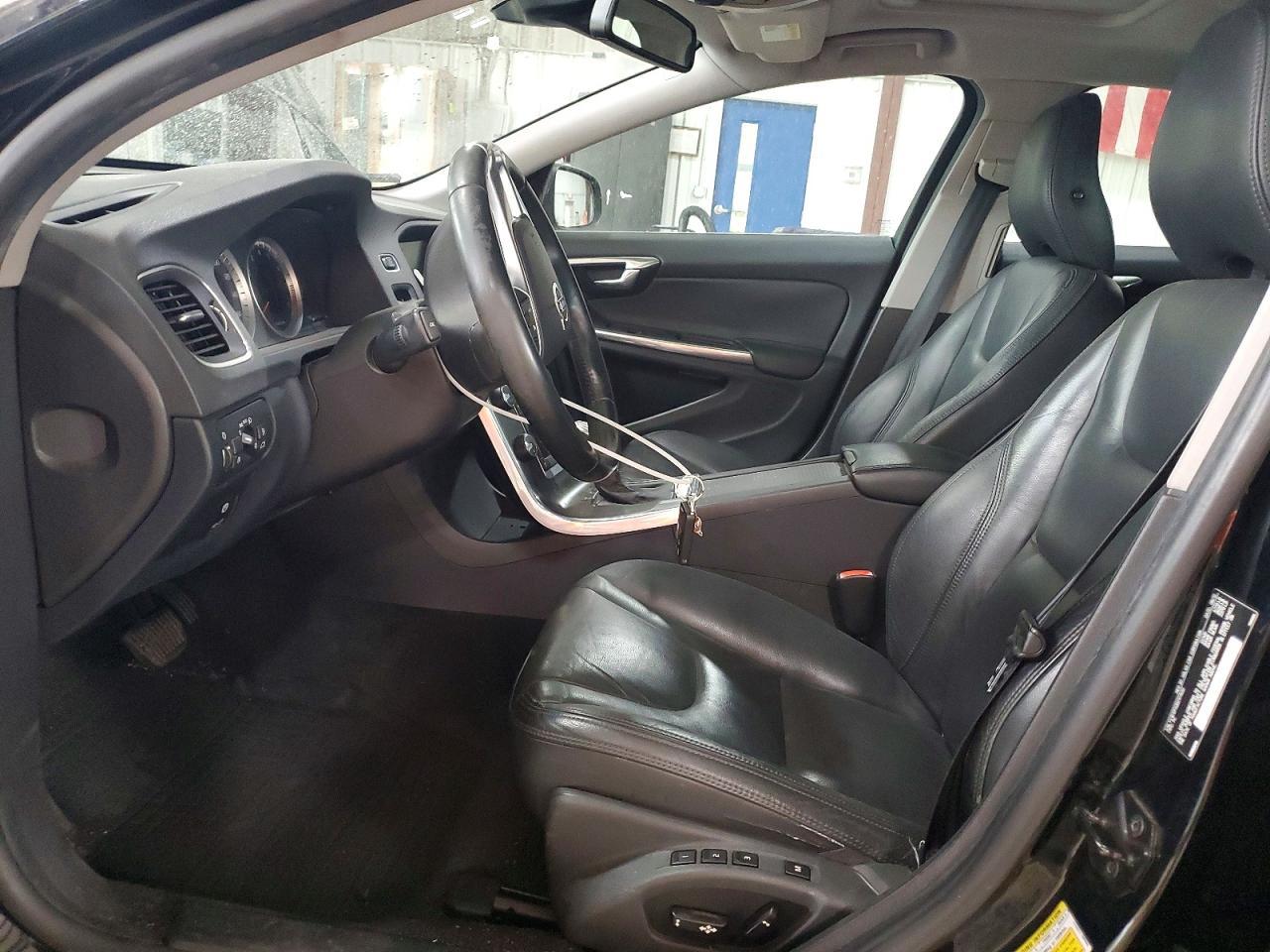 2013 VOLVO S60