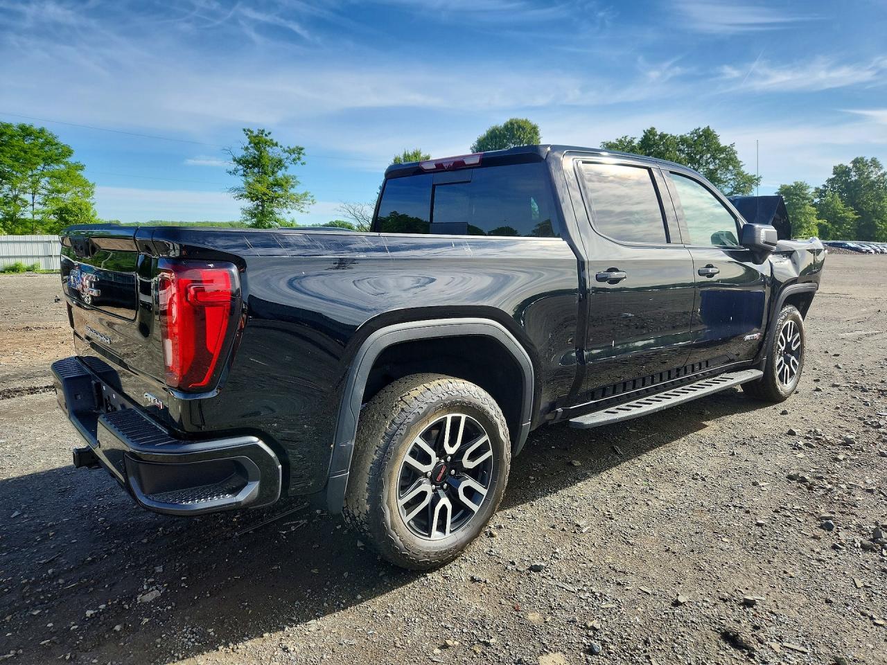 2025 GMC Sierra