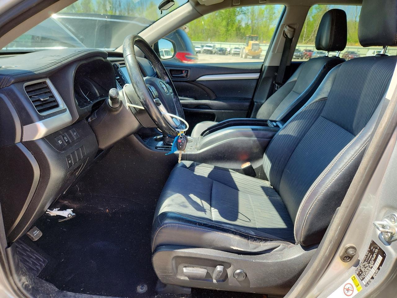 2017 TOYOTA HIGHLANDER