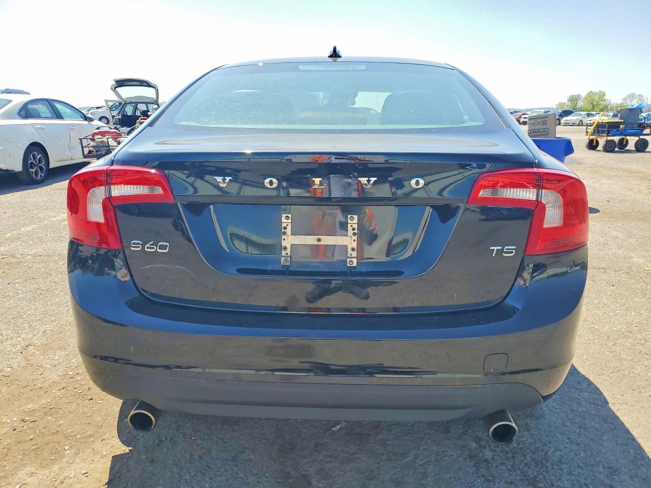 2013 VOLVO S60