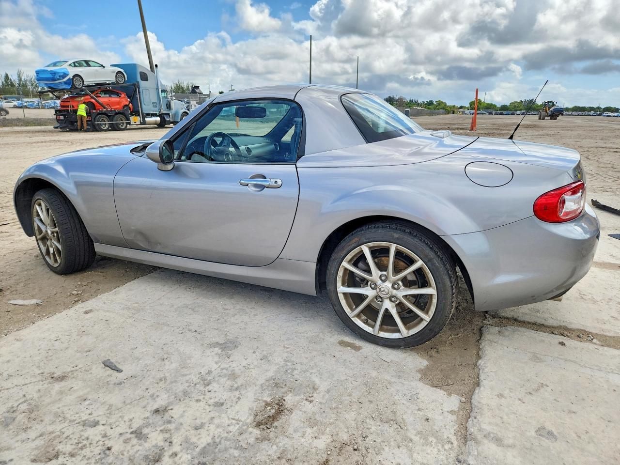 2011 MAZDA MX-5 Miata