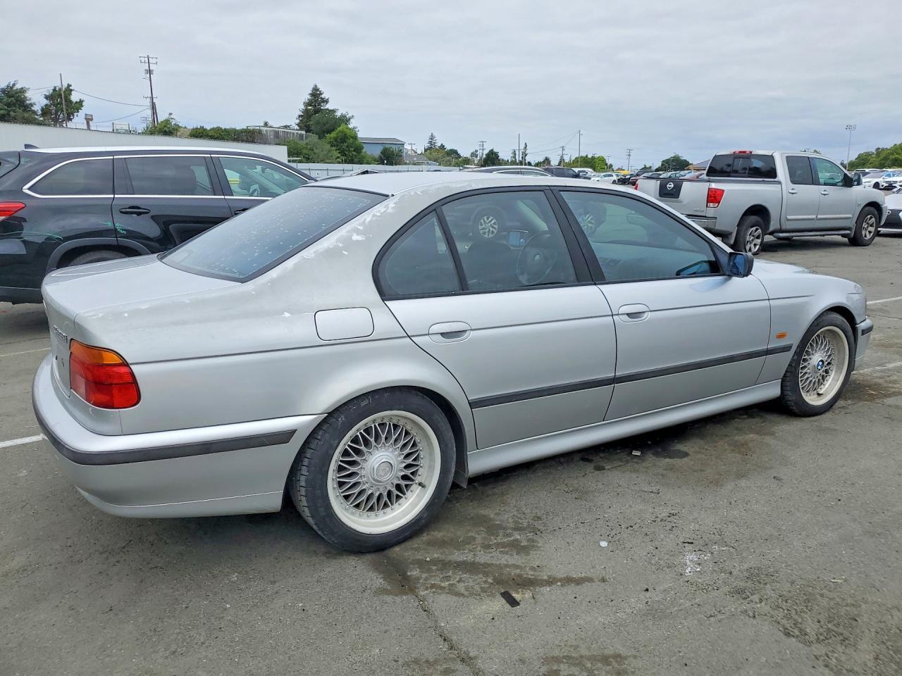 2000 BMW 5 series