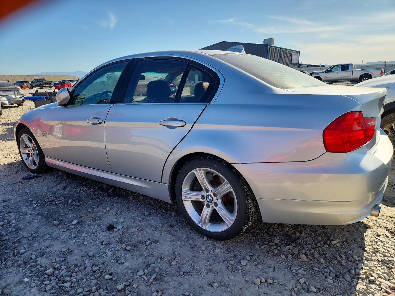 2011 BMW 3 SERIES