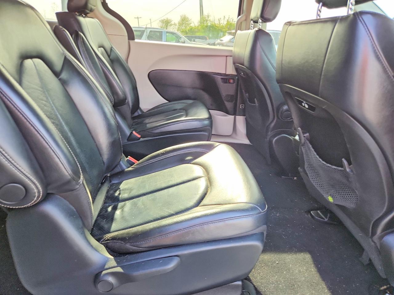 2022 CHRYSLER Pacifica