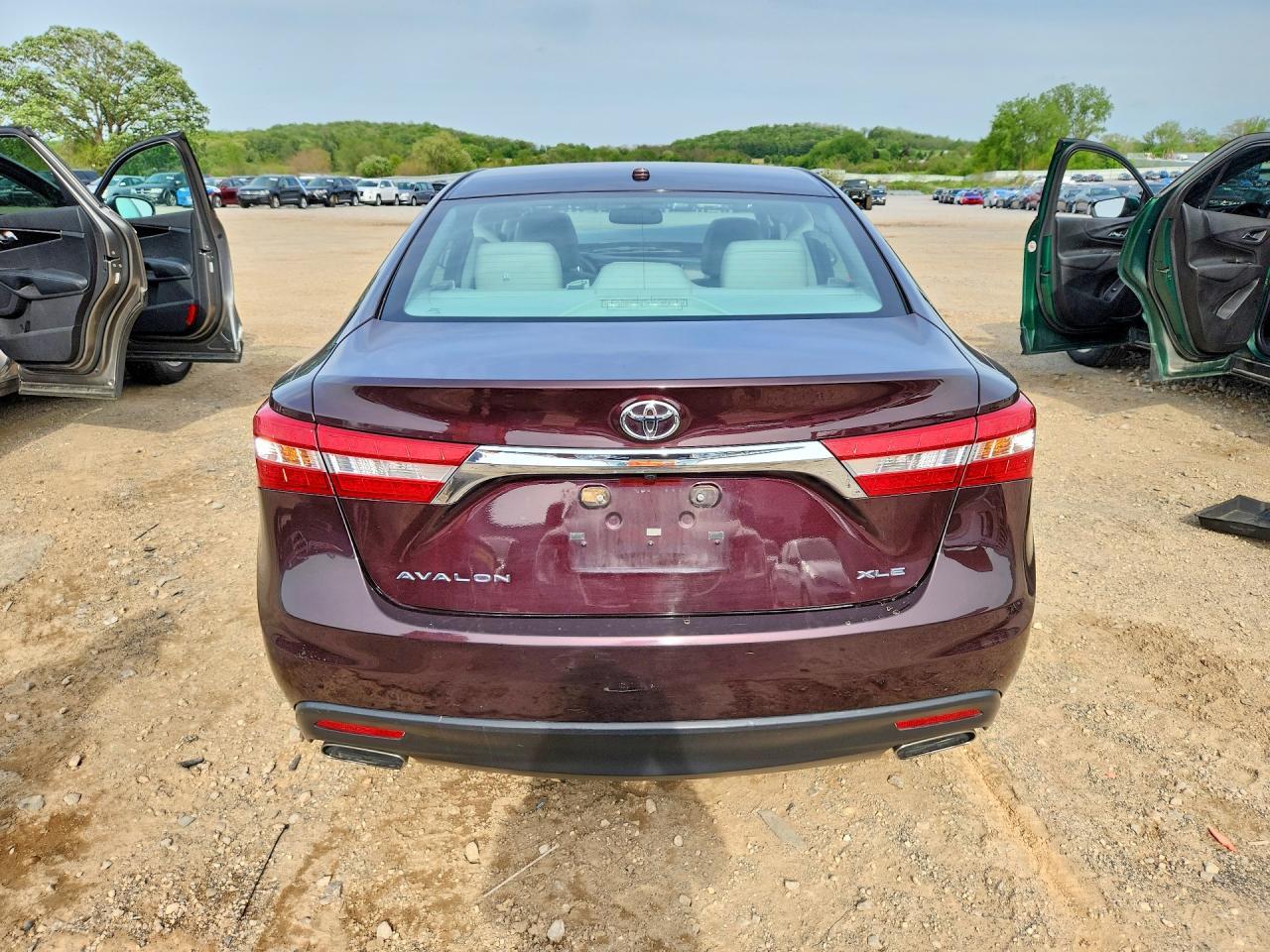 2015 TOYOTA Avalon