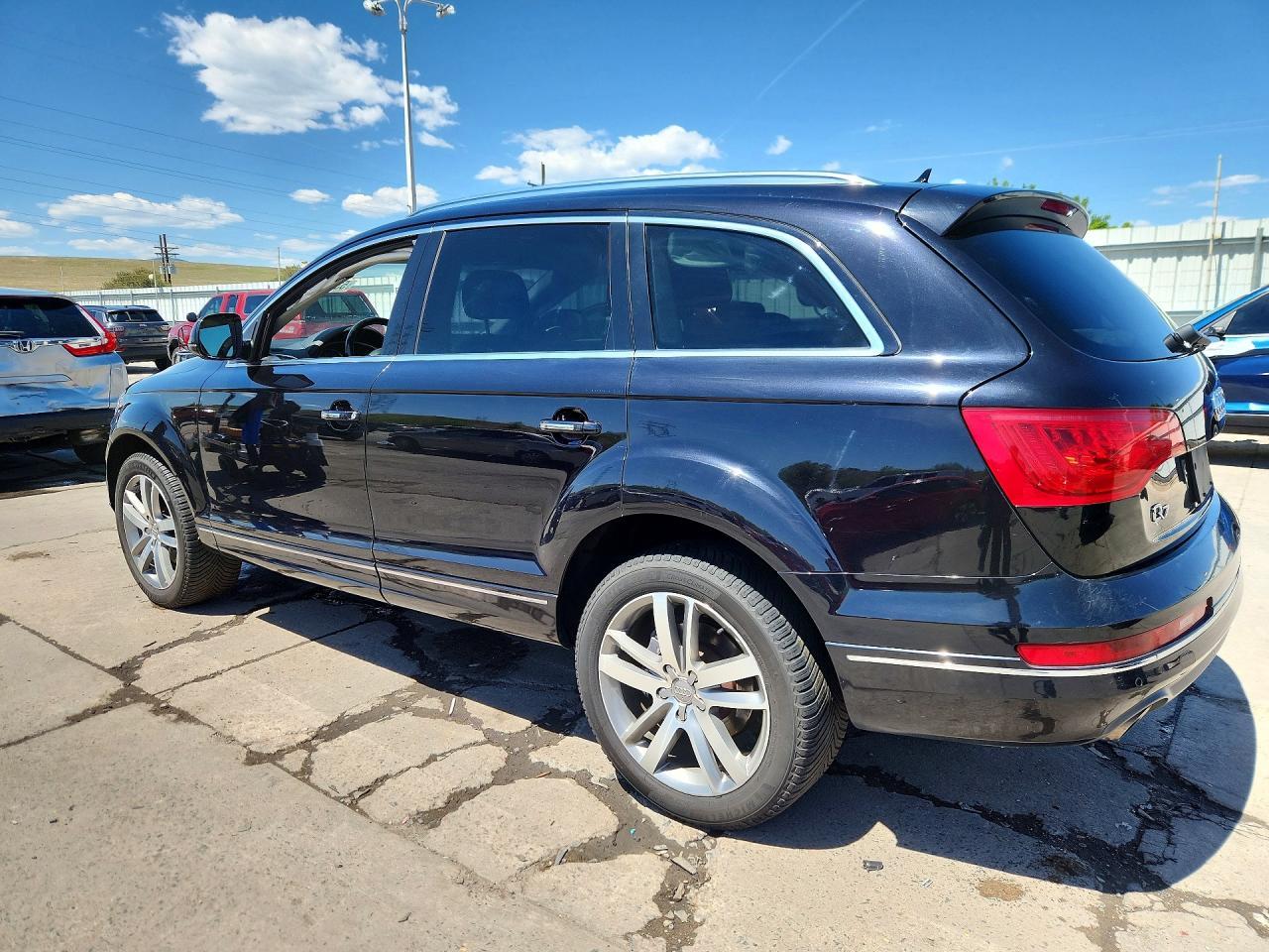 2011 AUDI Q7