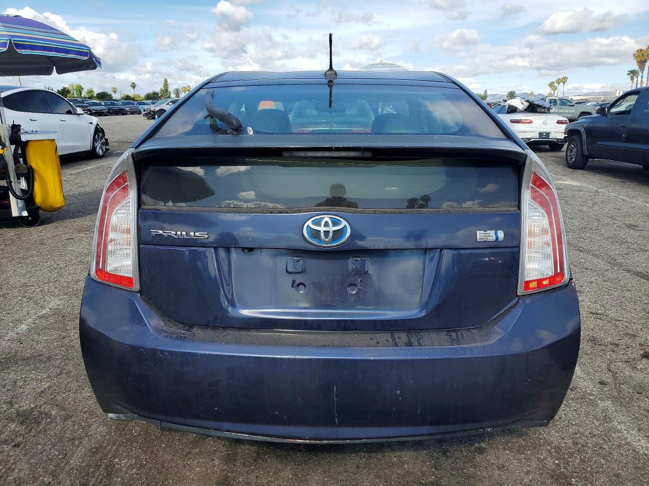 2014 TOYOTA PRIUS