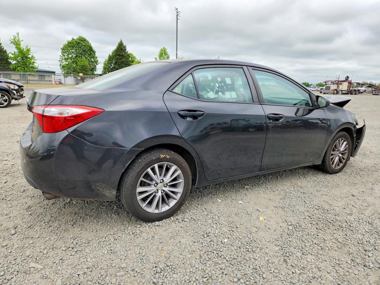 2015 TOYOTA COROLLA