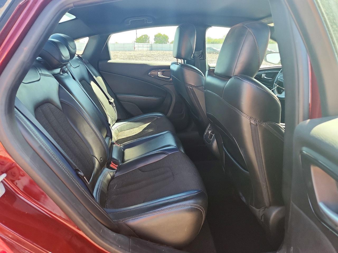 2017 CHRYSLER 200