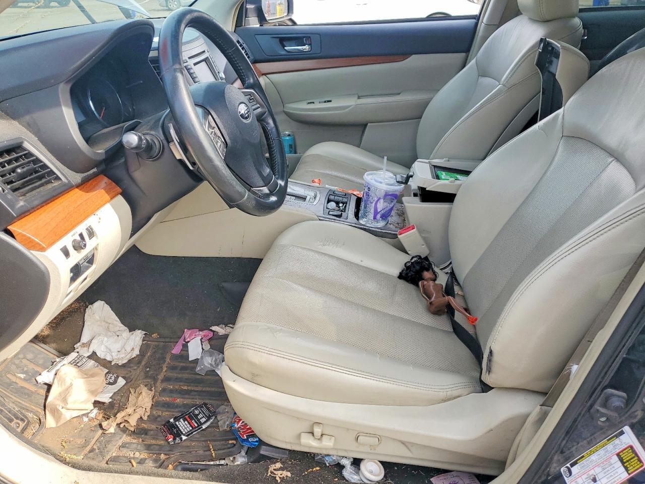 2013 SUBARU Outback