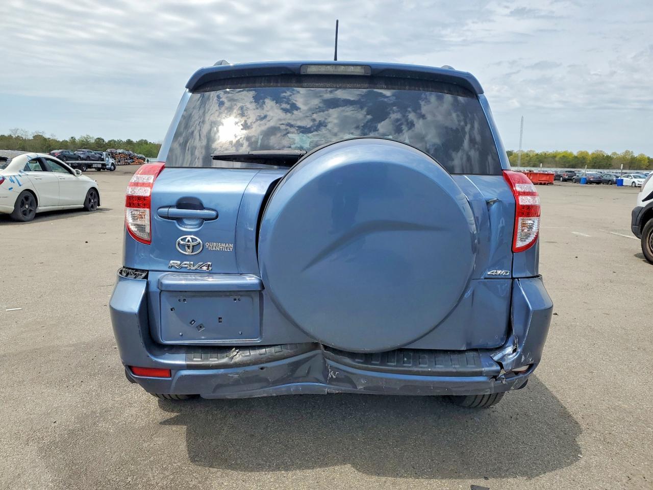 2011 TOYOTA RAV4