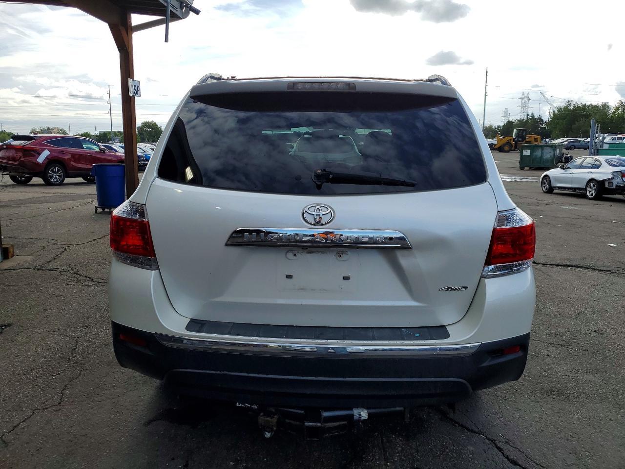 2012 TOYOTA HIGHLANDER