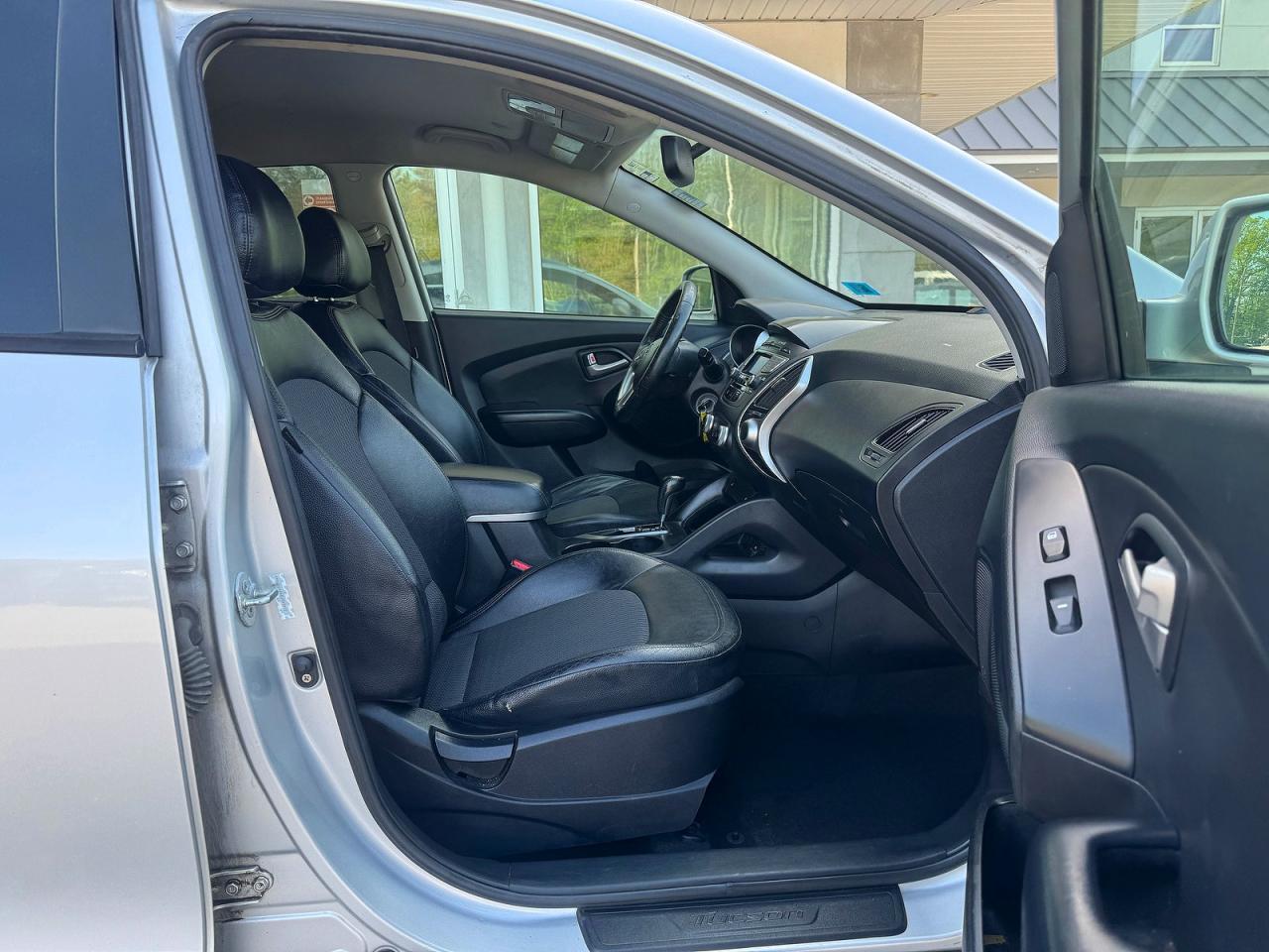 2012 HYUNDAI TUCSON