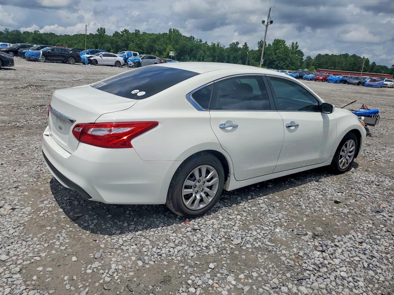 2017 NISSAN ALTIMA