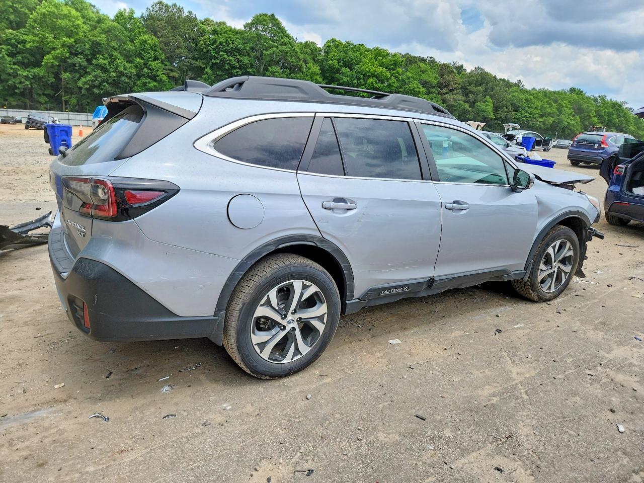 2022 SUBARU Outback