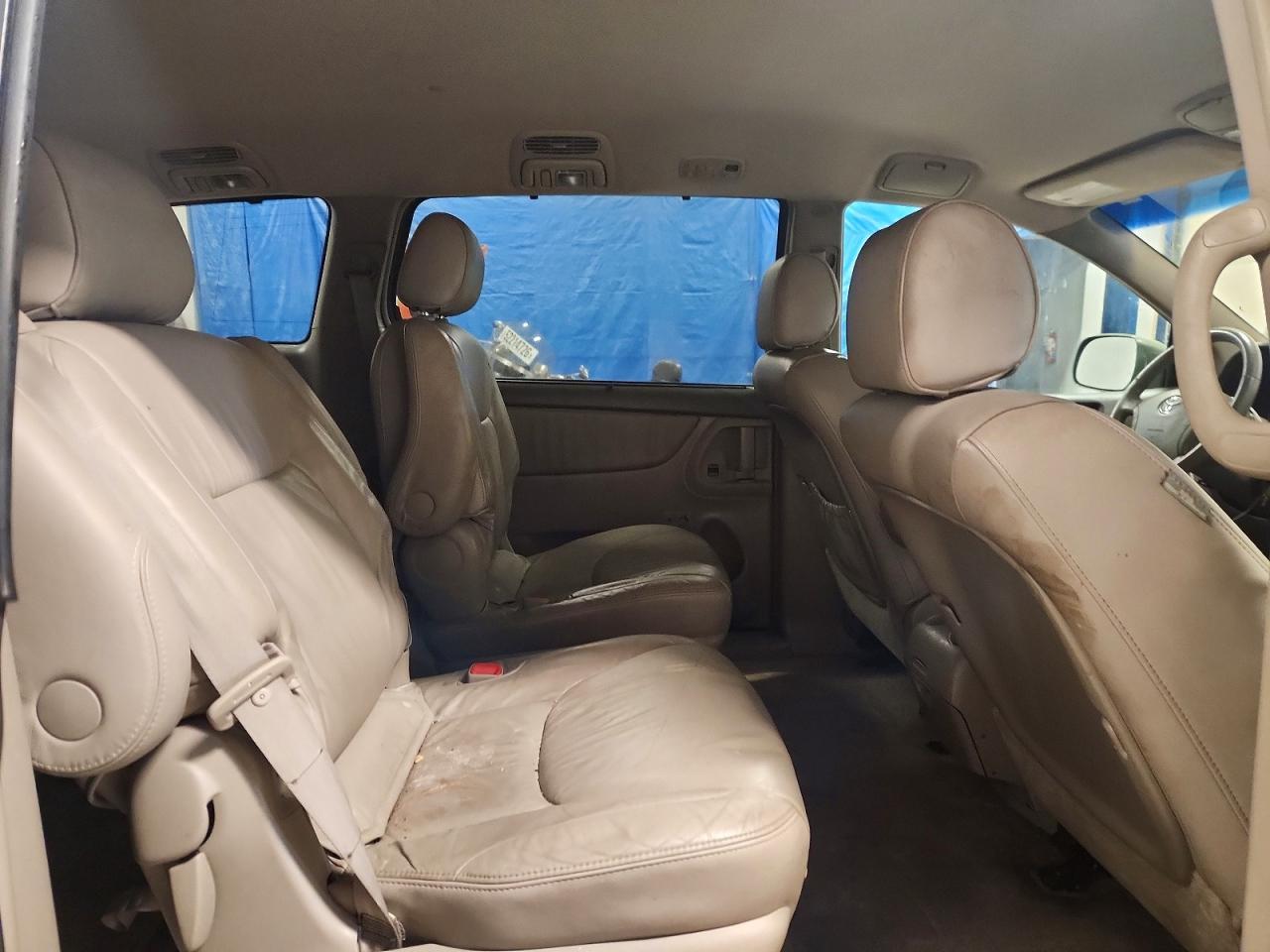 2007 TOYOTA SIENNA