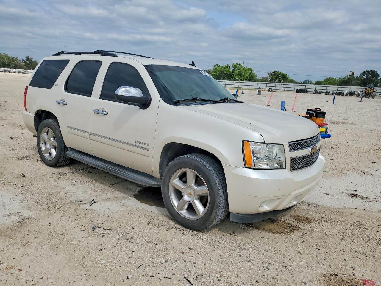2011 CHEVROLET Tahoe