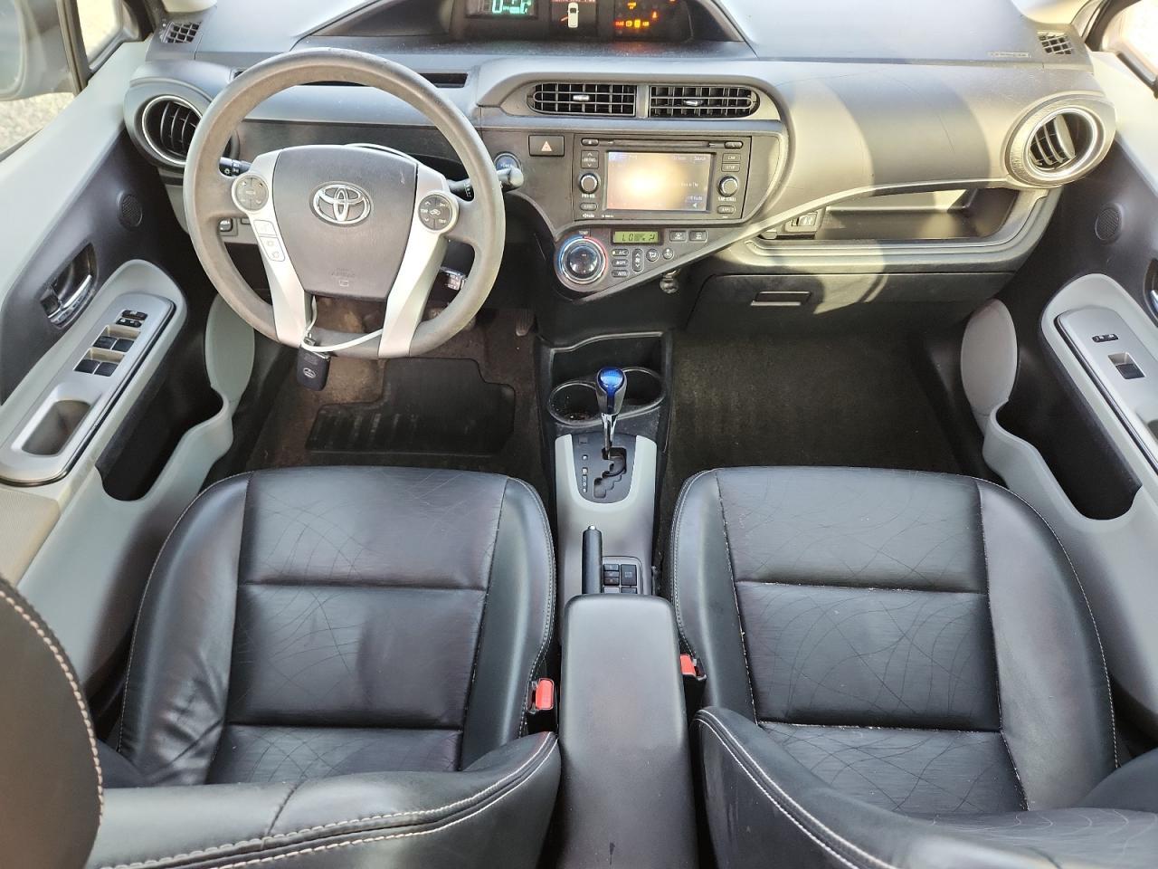 2012 TOYOTA Prius c