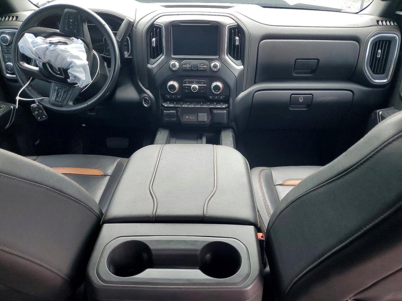 2023 GMC Sierra