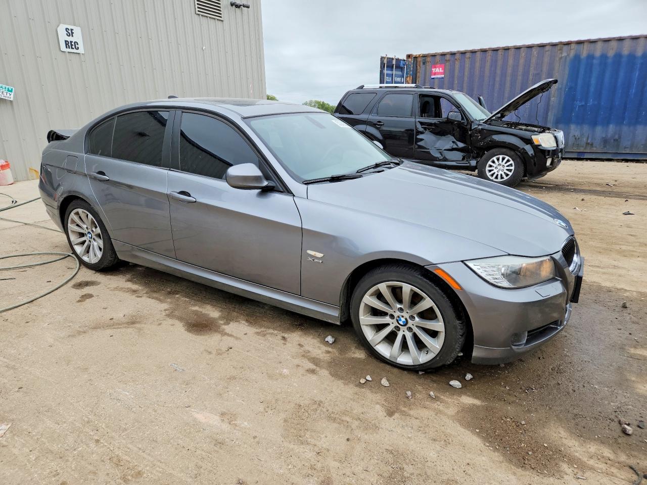 2011 BMW 3 SERIES