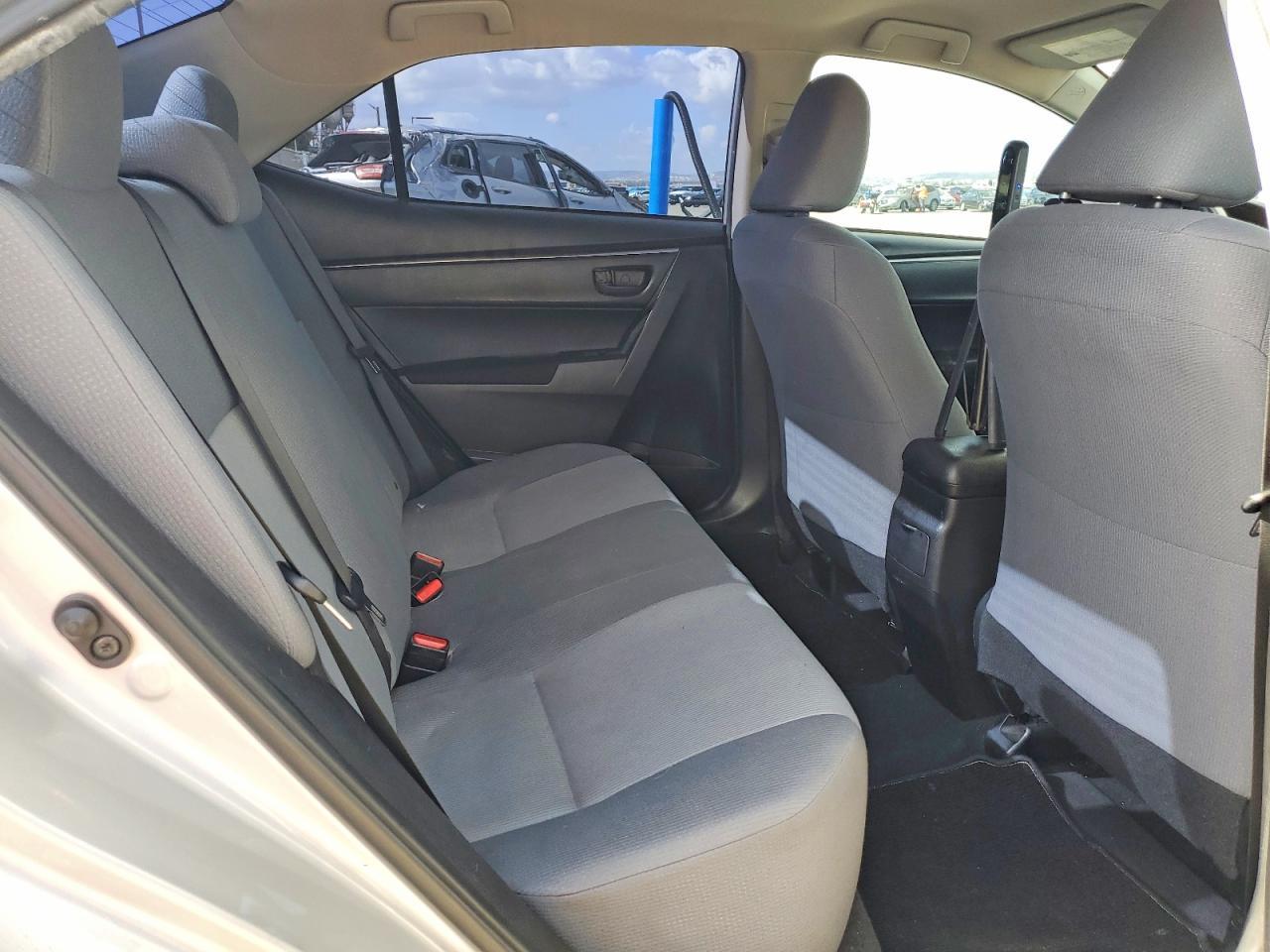 2015 TOYOTA COROLLA