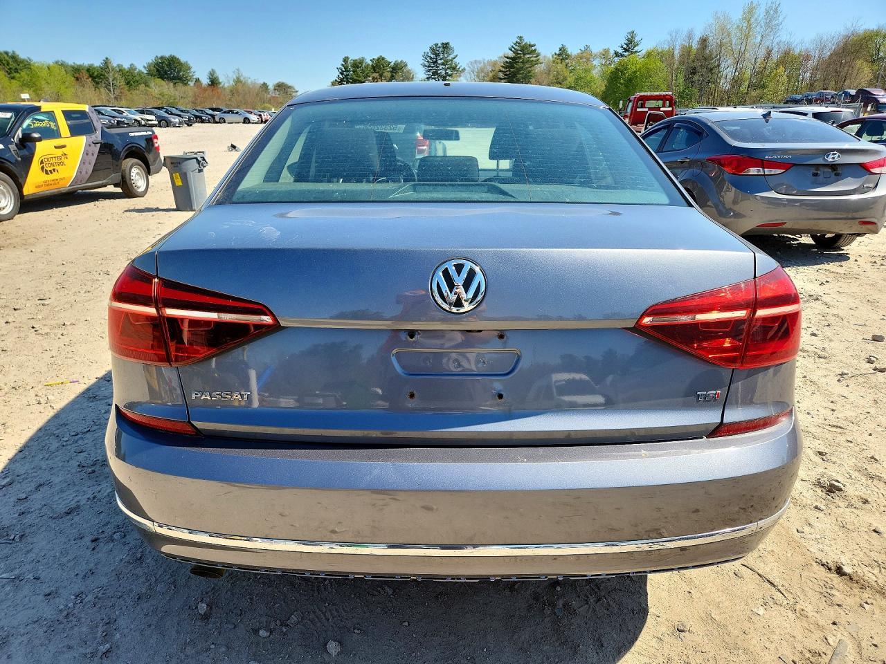 2018 VOLKSWAGEN Passat