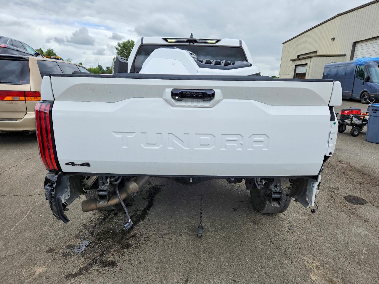 2025 TOYOTA TUNDRA