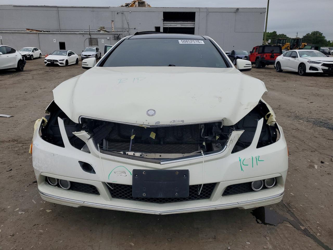 2011 MERCEDES-BENZ E-Class