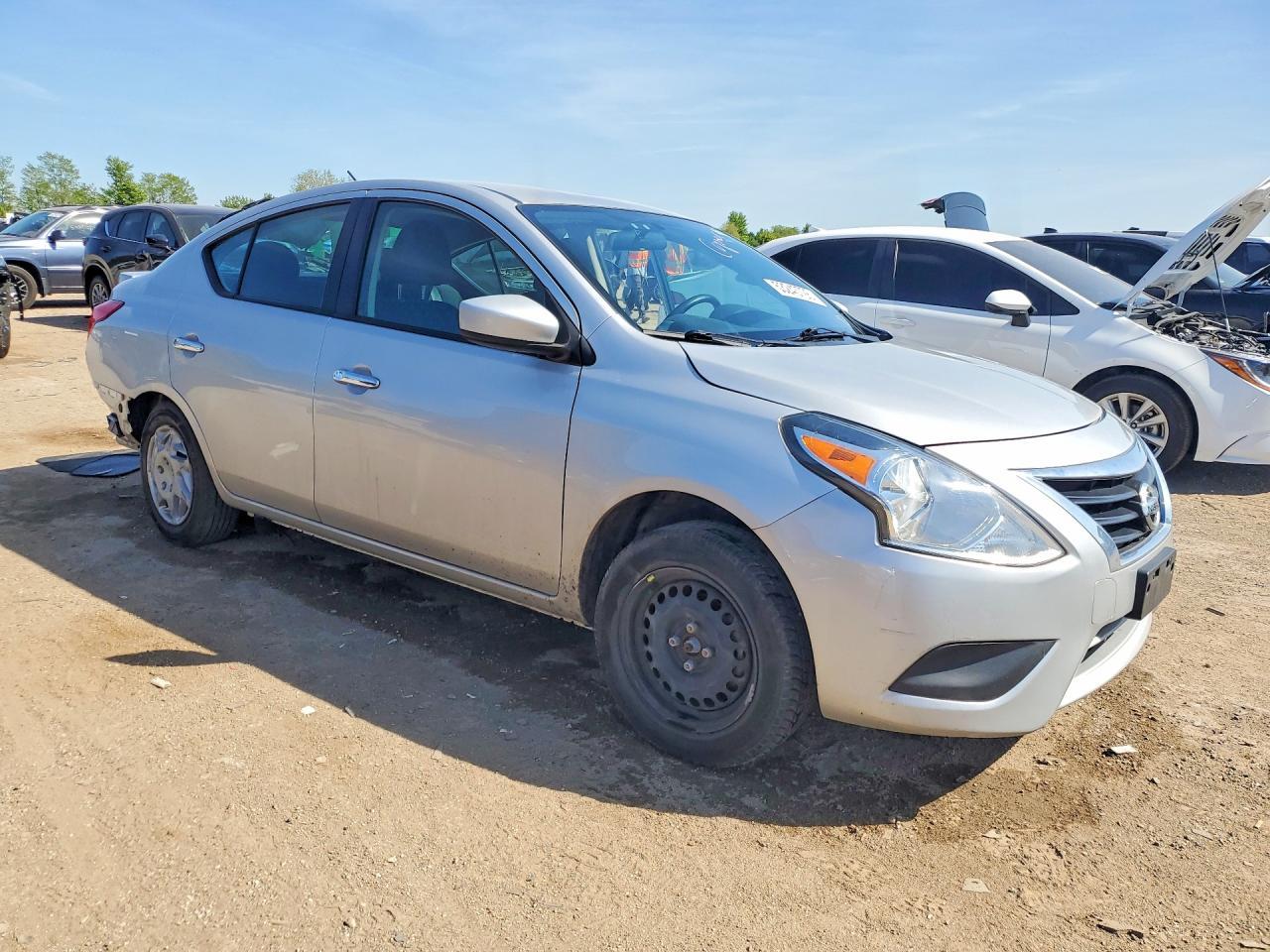 2019 NISSAN VERSA