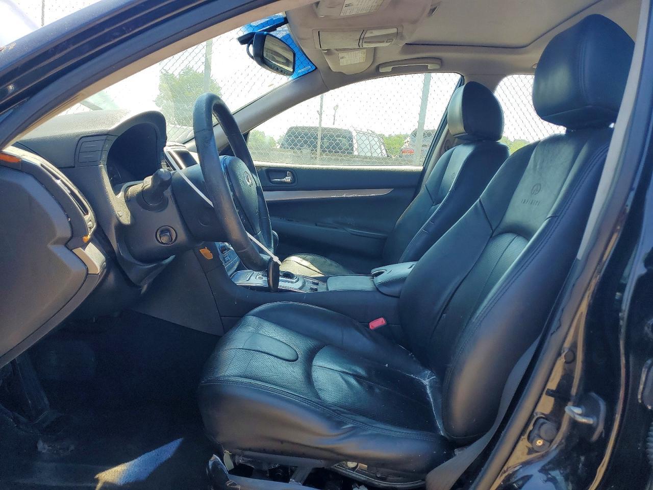 2010 INFINITI G37