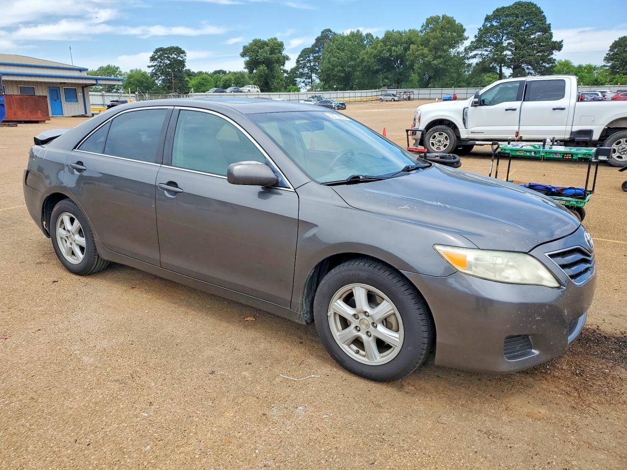 2010 TOYOTA CAMRY