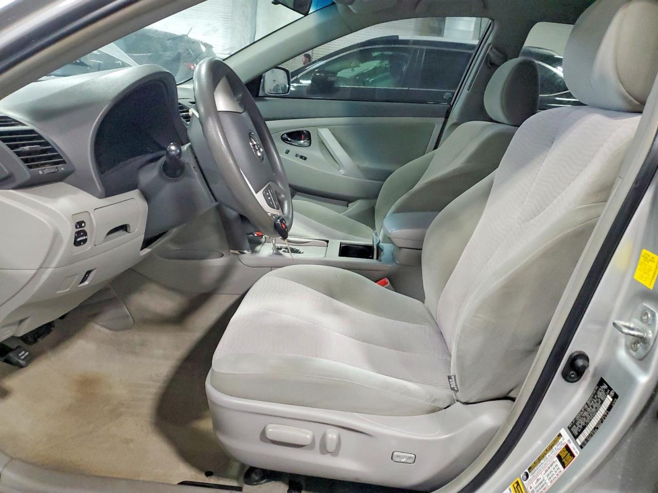 2011 TOYOTA CAMRY