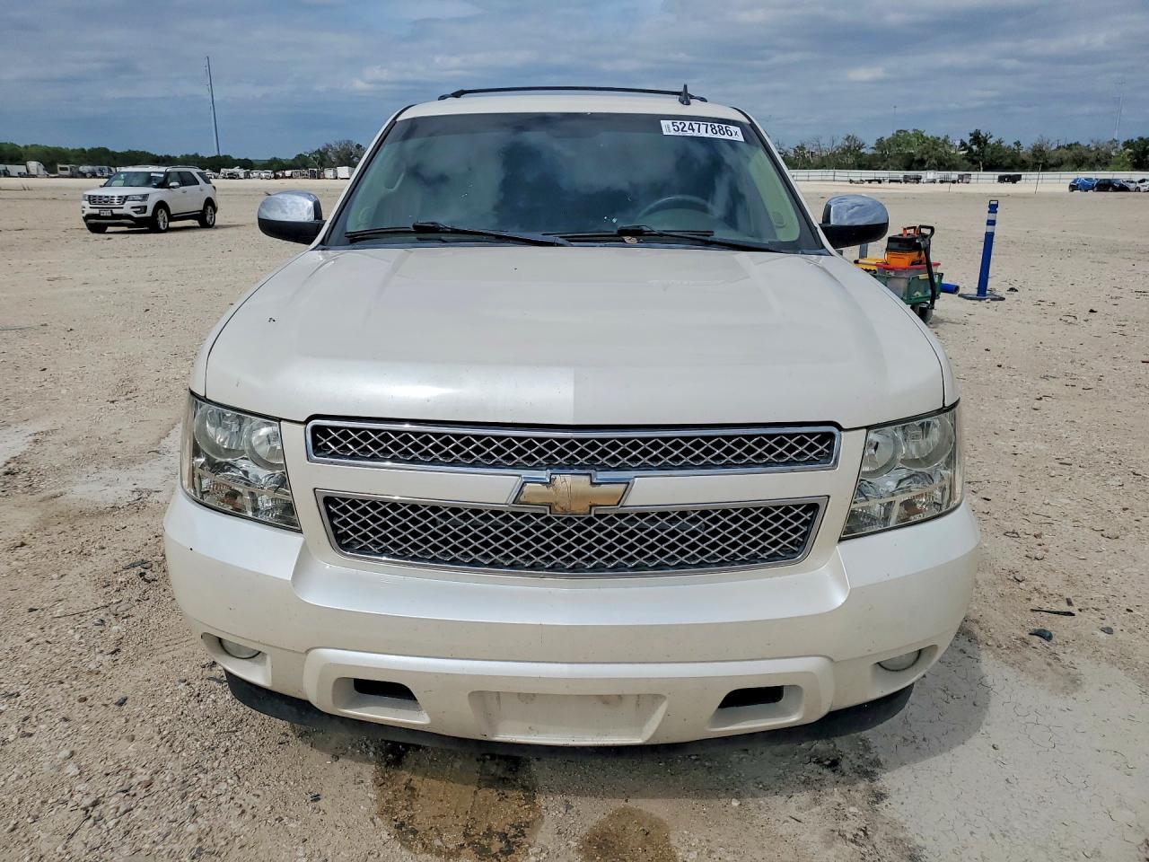2011 CHEVROLET Tahoe