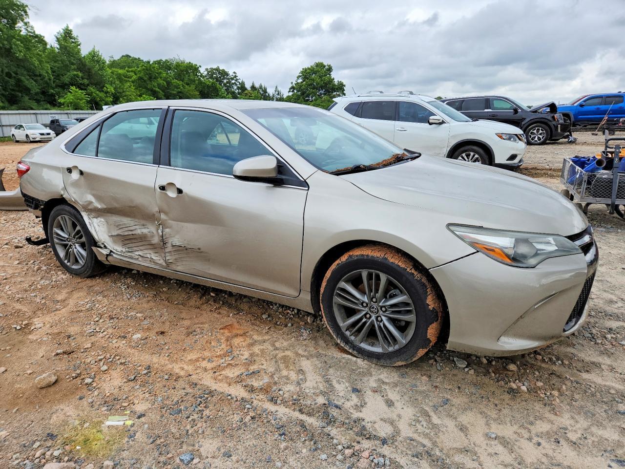 2015 TOYOTA CAMRY