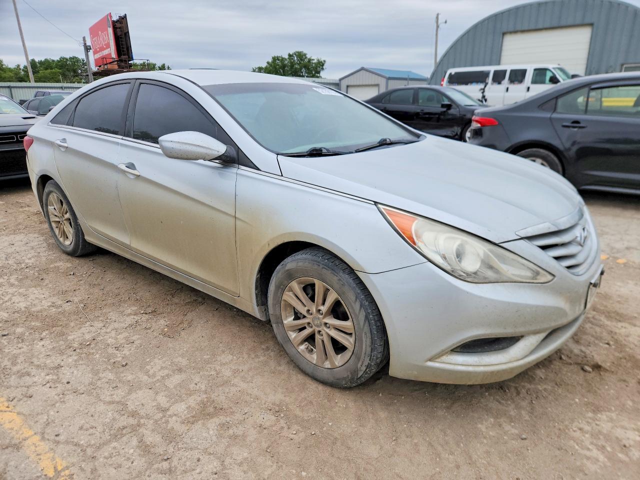 2013 HYUNDAI SONATA