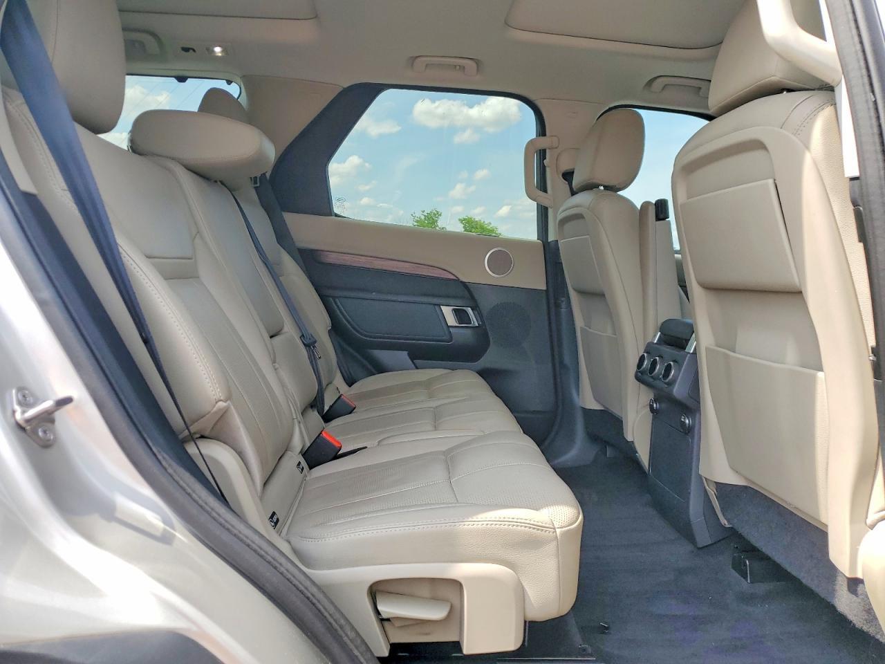2017 LAND ROVER Discovery