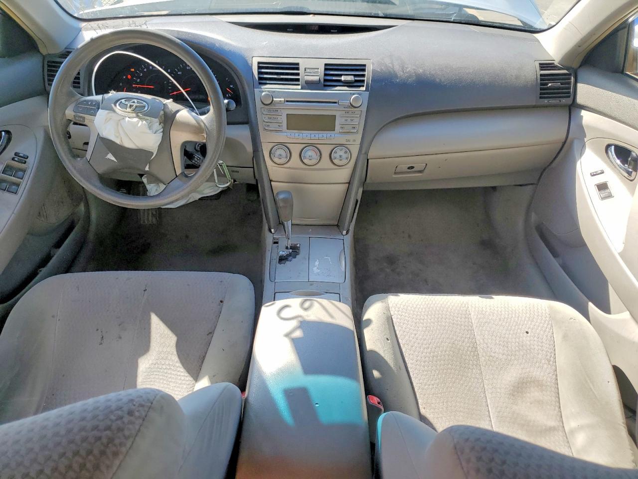 2010 TOYOTA CAMRY