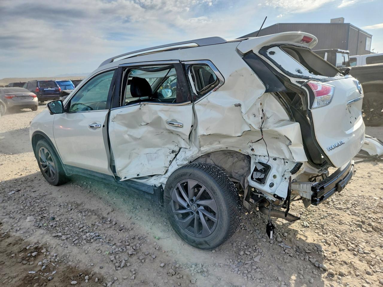2016 NISSAN ROGUE