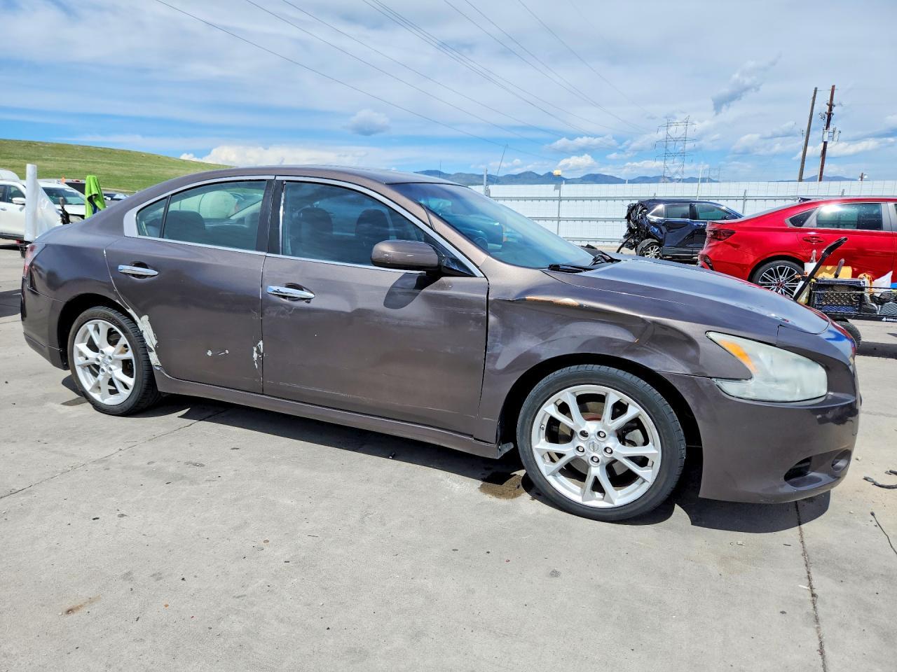 2013 NISSAN Maxima