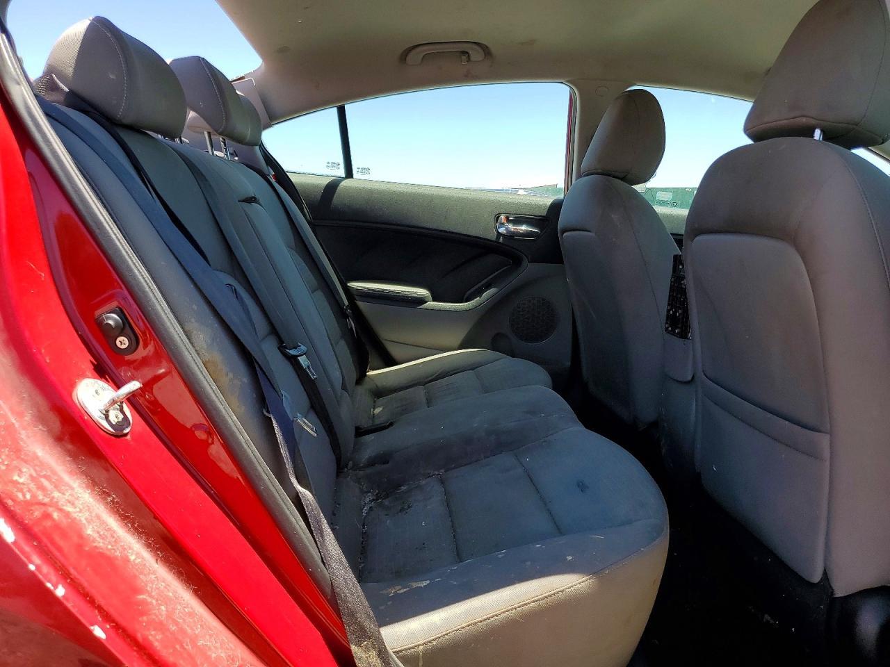 2014 KIA FORTE