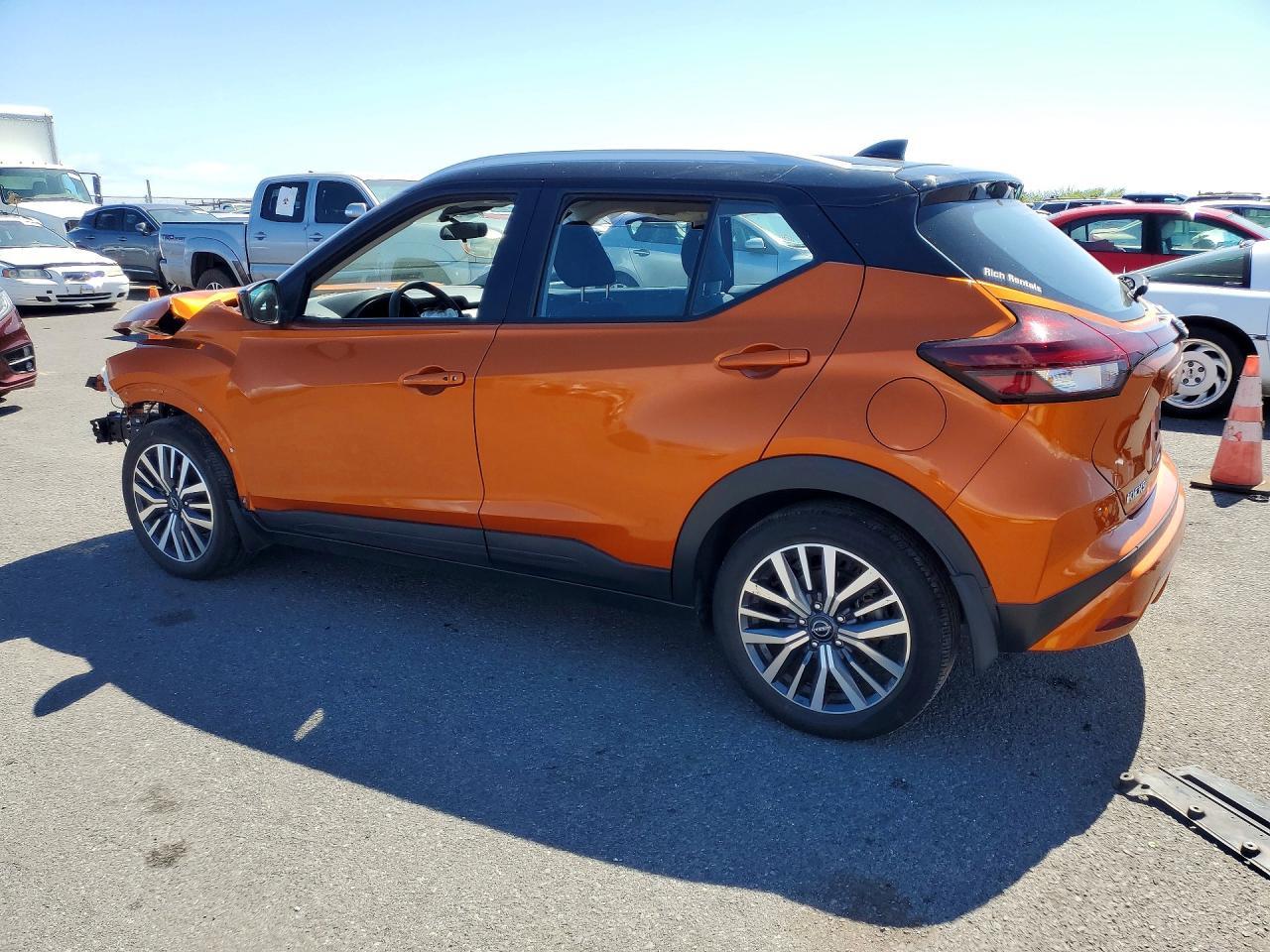 2024 NISSAN KICKS